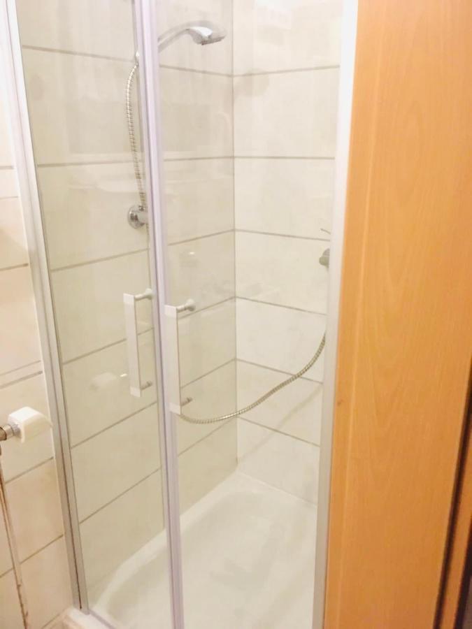 No2 Top Apartment4You - 3 Zimmer, 1-6 Pers, Saarbruecken - Jaegersfreude סארברוקן מראה חיצוני תמונה